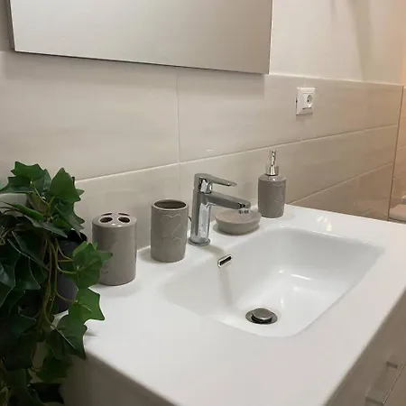 -santandrea Apartment- Пиза